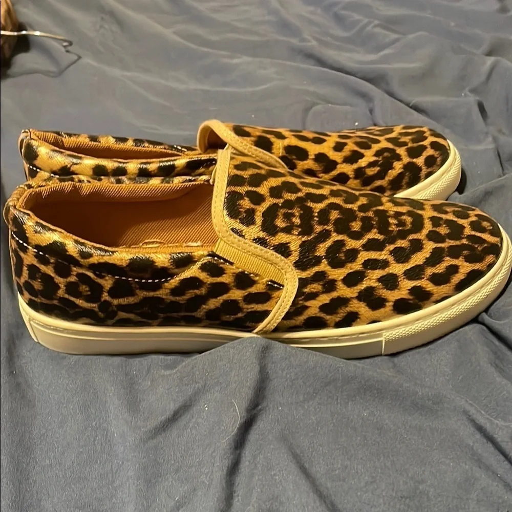 Pierre Dumas Brown and Black Sneakers with Slip-On Design